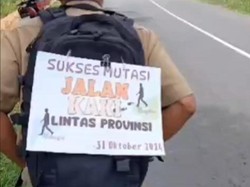 Aksi Guru Jalan Kaki Lintas Provinsi Usai Dimutasi