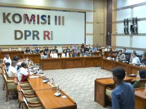 Habiburokhman Terima Warga Solo Ngadu Kasus Pemerkosaan Mandek Sejak 2017 Habiburokhman Terima Warga Solo Ngadu Kasus Pemerkosaan Mandek Sejak 2017