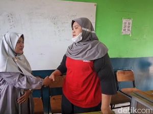Guru Pembina OSIS dan Ibu Kantin MTs Brebes Dimediasi, Keduanya Saling Maaf