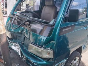 Sopir Meleng, Mobil Carry Gasak 2 Motor di Trirenggo Bantul