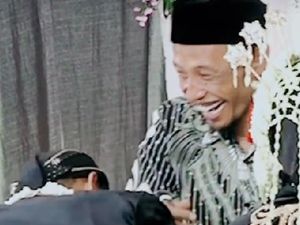 Mertua Mau Haru Tapi Bestie yang Jadi Menantu Ujungnya Ngakak Mertua Mau Haru Tapi Bestie yang Jadi Menantu Ujungnya Ngakak