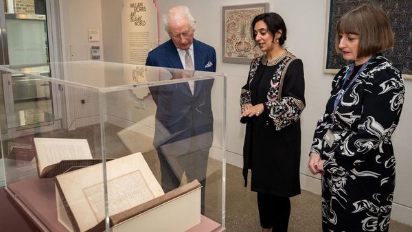 Momen Raja Charles Kunjungi Pameran Dunia Islam di London