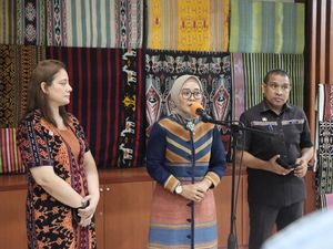 7.000 Peserta Ikuti Parade Tenun Ikat di HUT NTT