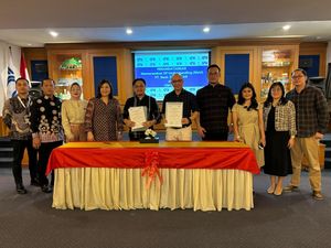 Bank Sulselbar-CNI Teken MoU Kerja Sama Penyediaan Produk Fasilitas Perbankan Bank Sulselbar-CNI Teken MoU Kerja Sama Penyediaan Produk Fasilitas Perbankan