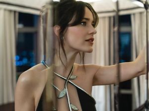 8 Gaya Rachel Brosnahan, Aktris Cantik yang Jadi Lois Lane di Superman 2025 8 Gaya Rachel Brosnahan, Aktris Cantik yang Jadi Lois Lane di Superman 2025