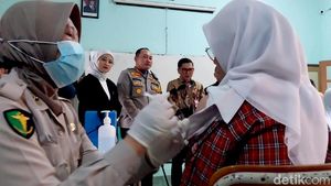 Vaksinasi HPV Cegah Kanker Serviks untuk Siswa di Kota Malang