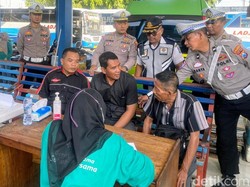 Sopir Bus Antarkota di Situbondo Dites Urine Jelang Angkutan Nataru