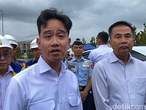 Gibran Cek Kesiapan Exit Tol KM 149 Gedebage Jelang Nataru Gibran Cek Kesiapan Exit Tol KM 149 Gedebage Jelang Nataru