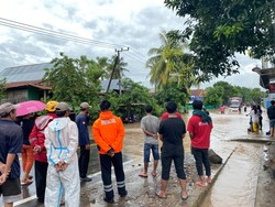 Poros Makassar-Jeneponto di Tamalatea Macet 5 Jam Imbas Banjir