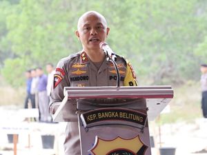 Kapolda Minta Jajaran Berantas Premanisme dan Geng Motor di Babel Kapolda Minta Jajaran Berantas Premanisme dan Geng Motor di Babel