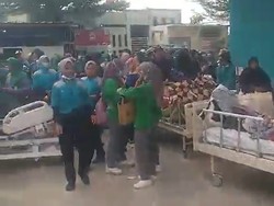 Video: RS Tiara Bekasi Kebakaran, Ratusan Pasien Dievakuasi