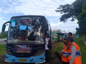 Kemenhub Cek Kelaikan Bus Menuju Puncak Bogor di Tol Jagorawi