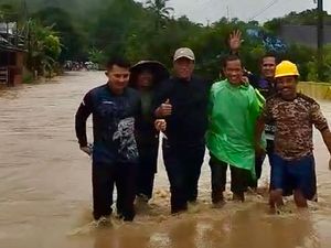 Mentan Terobos Banjir-Longsor Usai Pantau Kondisi Pertanian di Sulawesi