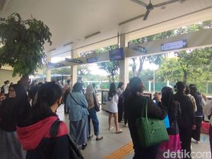 Suara Pengguna TransJ Menentang Wacana Hapus Koridor Blok M-Kota