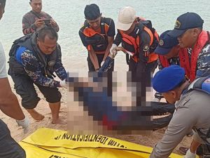 Terungkap Motif Ekonomi Usai Suami Tiada Bikin Ibu Lompat dari Kapal Feri Terungkap Motif Ekonomi Usai Suami Tiada Bikin Ibu Lompat dari Kapal Feri