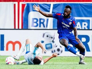 Hasil Liga 1: Diwarnai 2 Penalti, Arema FC Tekuk PSBS Biak 3-2