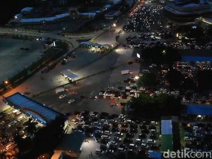 Puncak Arus Nataru di Pelabuhan Bakauheni Diprediksi Malam Ini hingga Besok Puncak Arus Nataru di Pelabuhan Bakauheni Diprediksi Malam Ini hingga Besok