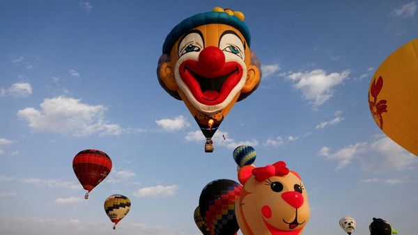 Meriahnya Festival Balon Udara Qatar