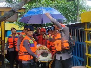 Banjir Rendam 4 Kecamatan di Parepare, 3 Warga Dievakuasi karena Terjebak Banjir Rendam 4 Kecamatan di Parepare, 3 Warga Dievakuasi karena Terjebak