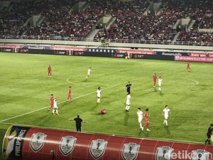 Indonesia Vs Filipina: 10 Pemain Garuda Tertinggal 0-1 Lewat Penalti Indonesia Vs Filipina: 10 Pemain Garuda Tertinggal 0-1 Lewat Penalti