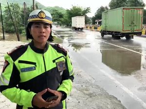 Banjir di Jalan Poros Barru-Parepare Surut, Arus Lalin Ramai Lancar