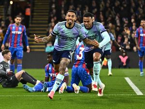 Arsenal Bikin London Merah Tahun Ini!