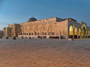 Kisah Istana Kaca Nabi Sulaiman: Dibangun Jin, Lantainya Bening di Atas Air