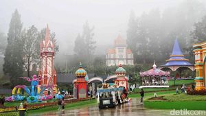 Menikmati Keseruan dan Sejuknya Hibisc Fantasy Puncak