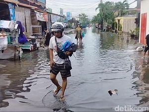 Dua Hari Hujan Lebat, Denpasar-Badung Terendam Banjir Dua Hari Hujan Lebat, Denpasar-Badung Terendam Banjir
