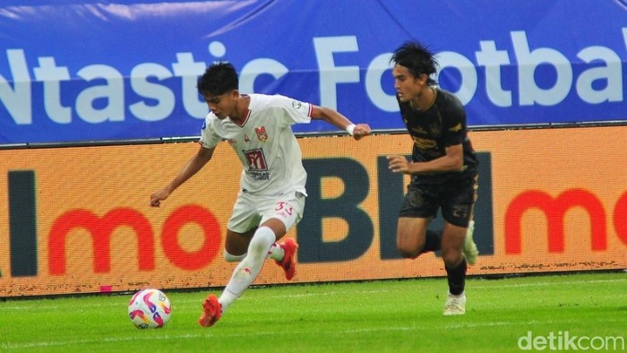 Laga PSIS vs Malut United di Stadion Jatidiri Semarang, Minggu (22/12/2024).