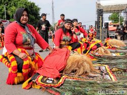 Penampilan Reog Perempuan di Hari Ibu dan Syukuran Masuk ICH UNESCO