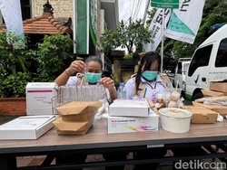 BPOM Cek Kandungan Makanan di Denfest 2024
