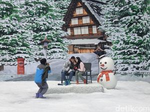 Liburan Seru di Trans Snow World! Tiket Masuk Mulai Rp 125 Ribu