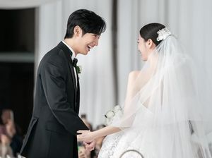 8 Potret Artis Korea Menikah di Tahun 2024, Lee Sang Yeob Hingga HyunA 8 Potret Artis Korea Menikah di Tahun 2024, Lee Sang Yeob Hingga HyunA