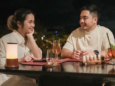 Gritte Agatha Asyik Makan Steak hingga Hot Pot Bareng Suami