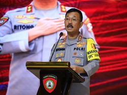 Baharkam Serahkan Sertifikat Audit ke 15 Perusahaan Kategori Obvitnas