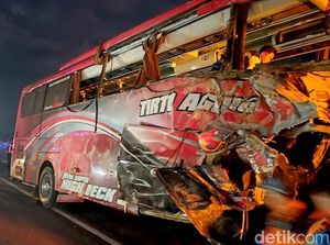 Laka Bus Vs Truk Tol Pandaan-Malang, Pengguna Jalan Diimbau Turun Purwodadi Laka Bus Vs Truk Tol Pandaan-Malang, Pengguna Jalan Diimbau Turun Purwodadi