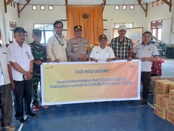 Anak Usaha MDKA Bagikan Paket Bantuan ke Korban Banjir di Gorontalo