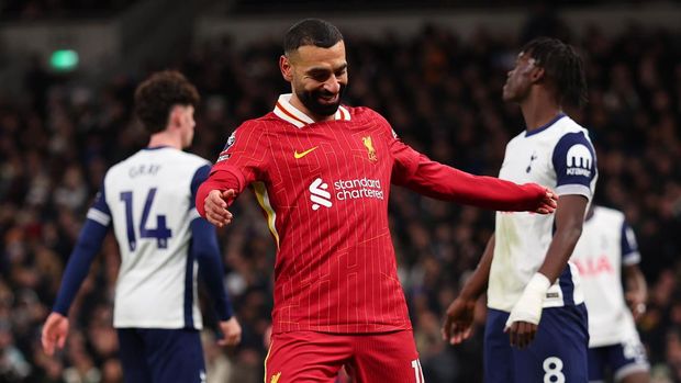  Mohamed Salah of Liverpool react during the Premier League match between Tottenham Hotspur FC and Liverpool FC at Tottenham Hotspur Stadium on December 22, 2024 in London, England. (Photo by Marc Atkins/Getty Images)