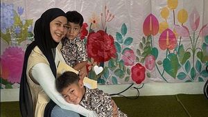 7 Foto Paula Verhoeven Rayakan Hari Ibu Bareng 2 Anaknya, Penuh Haru