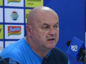 Alasan Perjudian Bojan Hodak yang Berujung Persib Kalah Telak