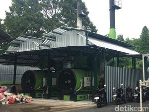 Keluh Kesah Warga Depok Gara-gara Asap Insinerator Sampah Keluh Kesah Warga Depok Gara-gara Asap Insinerator Sampah