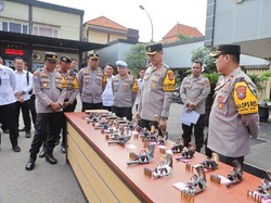 Tak Ingin Viral Kasus Penembakan, Polres Lamongan Cek Senpi Anggota