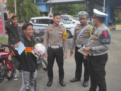 Puluhan Knalpot Brong-Bus Ngeblong yang Melintas di Lamongan Diamankan