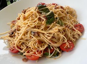 Resep Angel Hair Tumis Jamur dan Beef Bacon, Sajian Praktis Untuk Natal