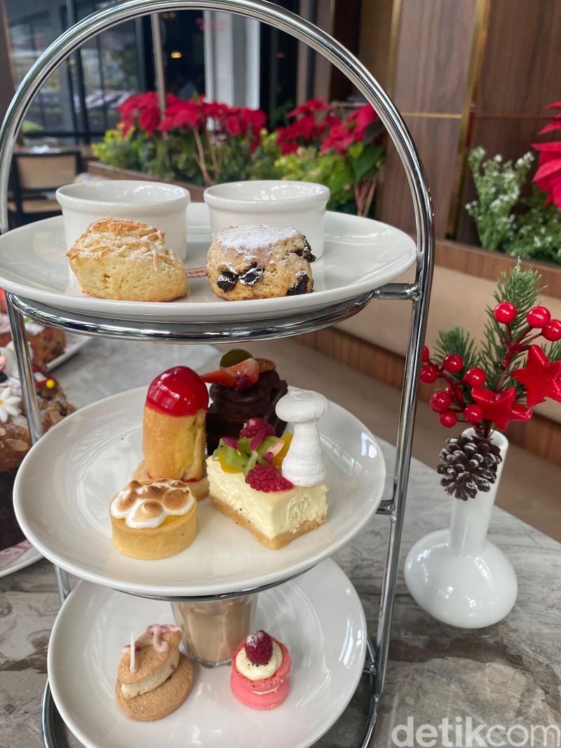 Menu Spesial Natal dan High Tea di Sari Delicatessen