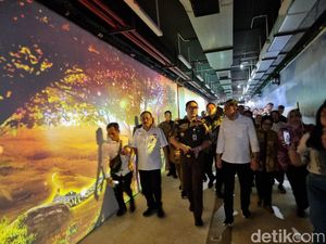 Tunnel TIJ-KBS Resmi Dibuka, Dilengkapi Video Mapping Satwa Tunnel TIJ-KBS Resmi Dibuka, Dilengkapi Video Mapping Satwa