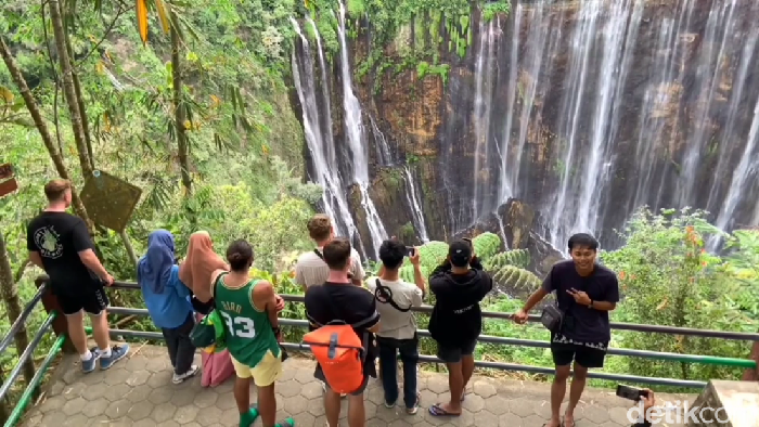 Air Terjun Tumpak Sewu Lumajang Air Terjun Tumpak Sewu Lumajang