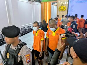 Kades Sidomukti Lamongan Jadi Tersangka Pungli Rp 210 Juta Kades Sidomukti Lamongan Jadi Tersangka Pungli Rp 210 Juta