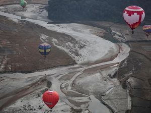 Festival Balon Udara Meriahkan Langit Nepal Festival Balon Udara Meriahkan Langit Nepal